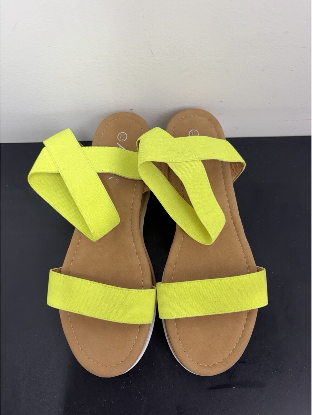 Anna Sandals Women’s Size 7 1/2 Lime Green Ankle Strap Platform Heel